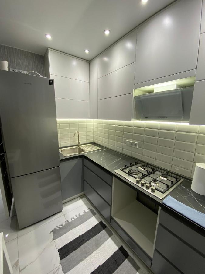 Стильная Квартира На Позняках Газ И Низкий Этаж Kiev Exterior foto