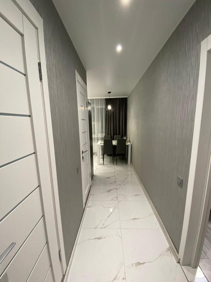 Стильная Квартира На Позняках Газ И Низкий Этаж Kiev Exterior foto